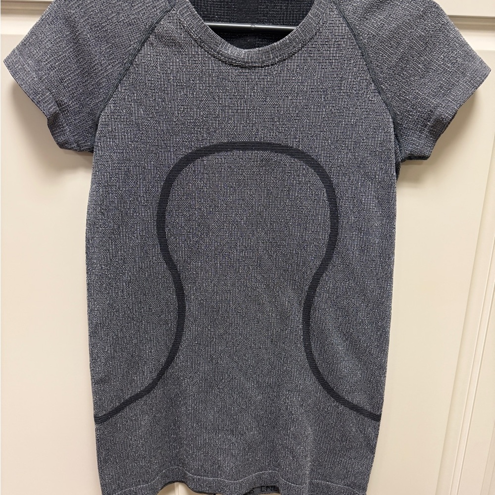 Lululemon Heather Gray Swiftly 2.0 Sleeve Tee Hip Length